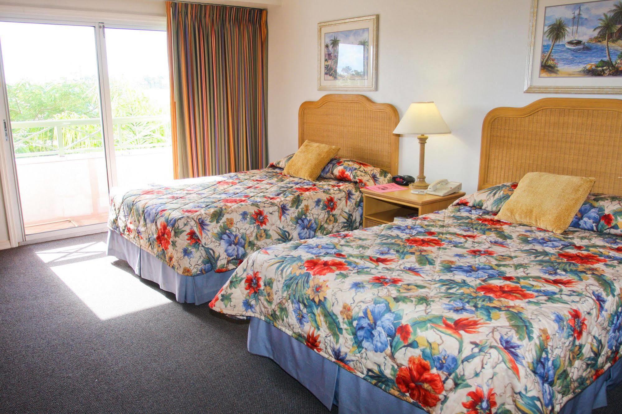 Castaways Resort And Suites Freeport Exterior foto